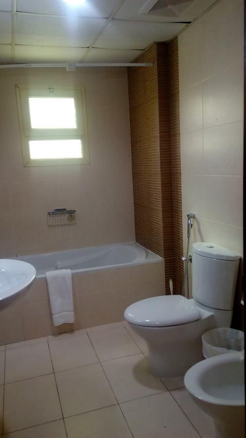Zubara Plaza II Apartment Manama Exterior photo