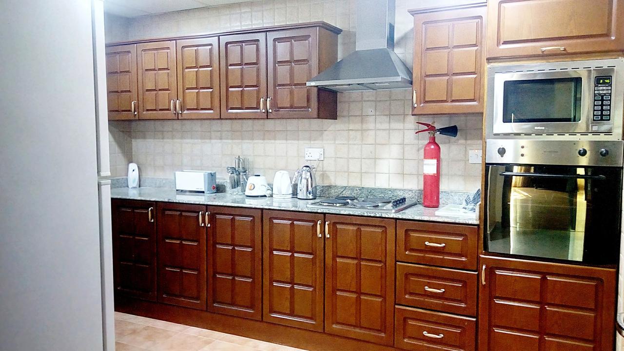 Zubara Plaza II Apartment Manama Exterior photo