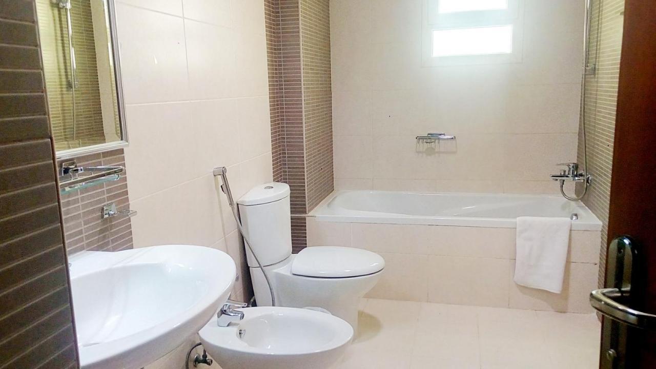 Zubara Plaza II Apartment Manama Exterior photo