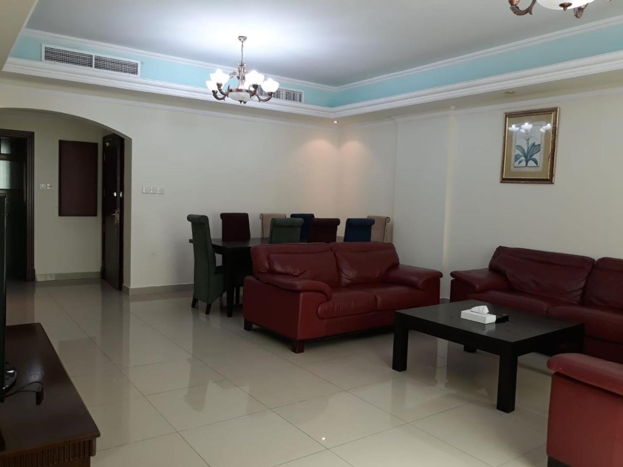 Zubara Plaza II Apartment Manama Exterior photo