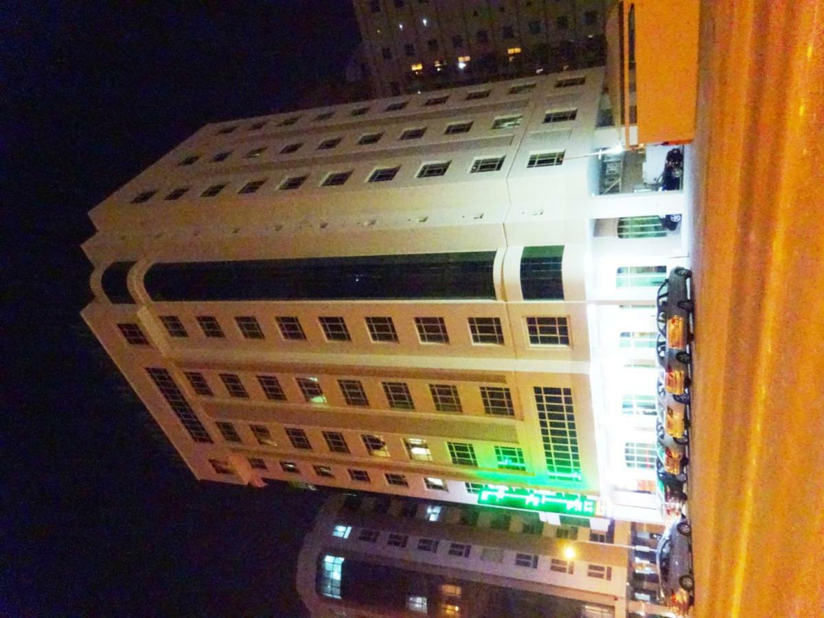 Zubara Plaza II Apartment Manama Exterior photo